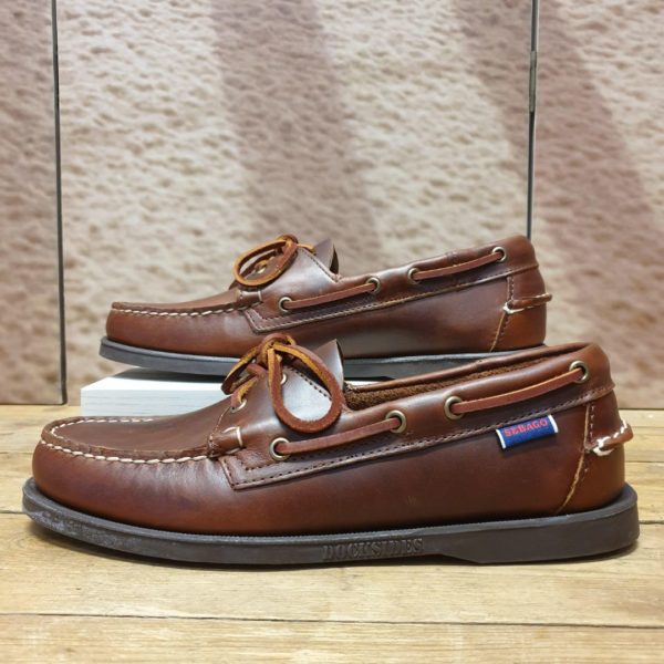 Bateau Dockside Sebago marron